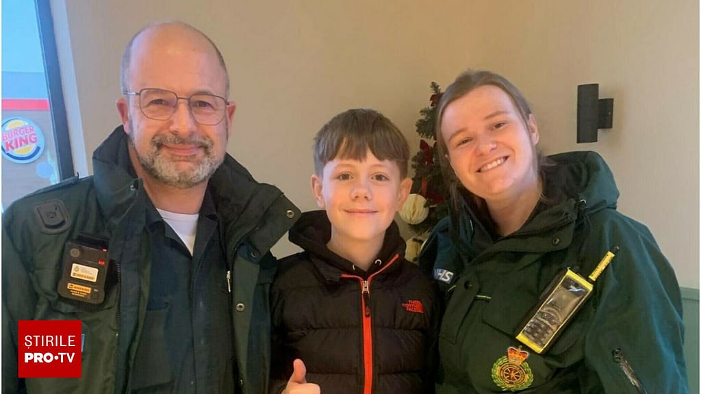 Un băiat de 12 ani a preluat controlul mașinii după ce mama lui a leșinat la volan, în UK: „A salvat atâtea vieți”