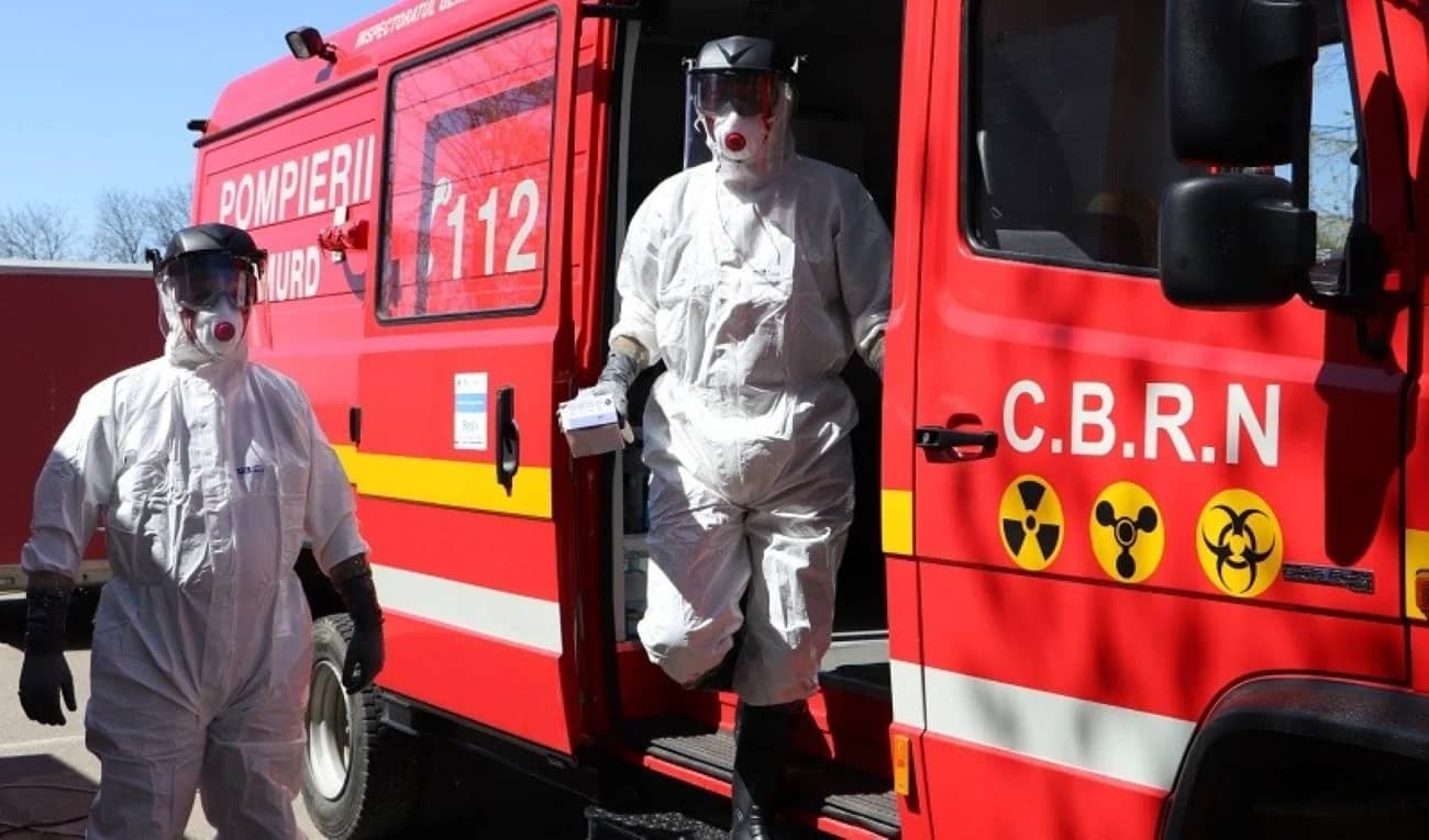 La fața locului a ajuns și o autospecială CBRN FOTO: arhiva/Facebook