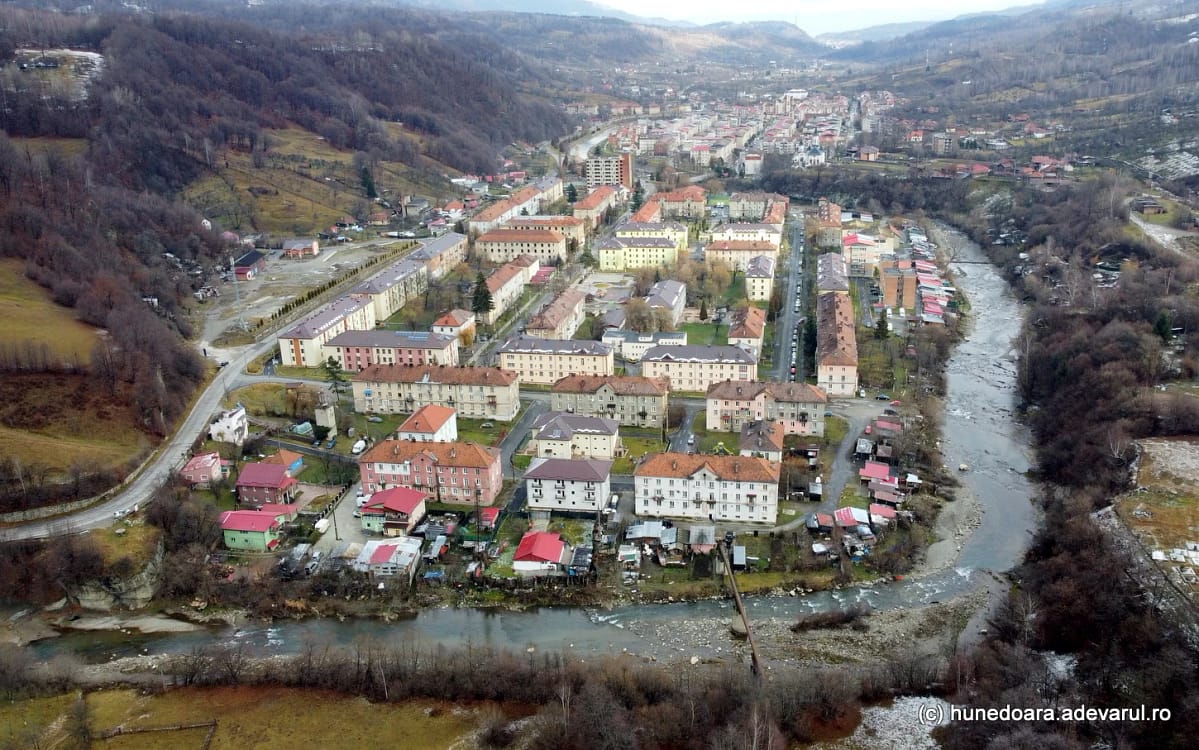 Cvartal în Uricani. Foto: Daniel Guță