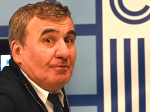 Surpriză de proporții: Gică Hagi, în discuții avansate să revină pe bancă!