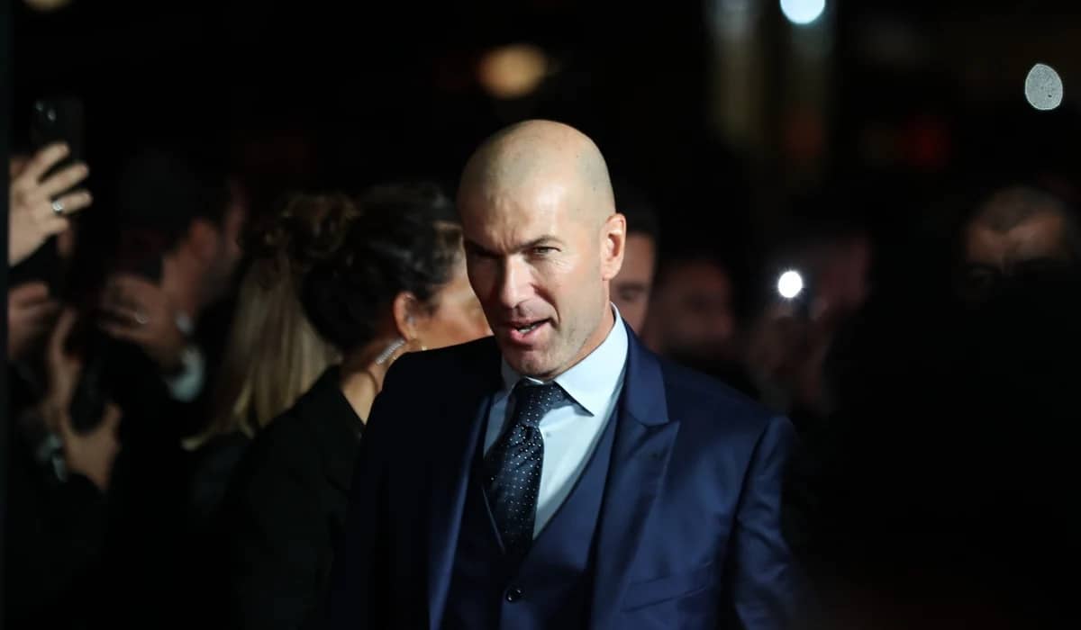 Famili jurnalistului face apel la Zinedine Zidane, care are origini algeriene. FOTO: EPA