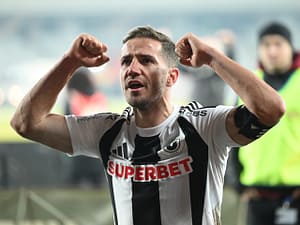 SuperLiga: Apelul lui Bergodi către jucători înaintea meciului cu echipa care le-a încurcat pe FCSB și Craiova