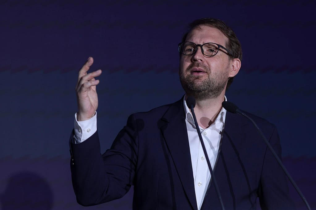 Dominic Fritz, atac la adresa AUR: „Vrea o Românie a celor care conspiră în culise cu Moscova” / Replica lui George Simion