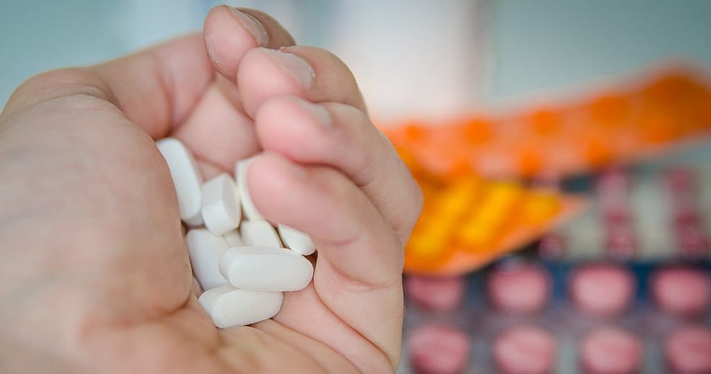 Ce este Zolpidem, medicamentul care i-a adus dosar penal patronului clubului „Expirat”. „Ceva nu e în regulă”