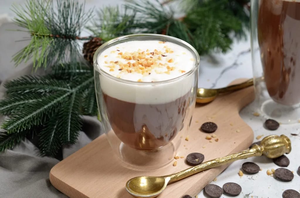 Ce spun specialiștii despre băuturile de Crăciun și modul în care acestea afectează sănătatea oaselor