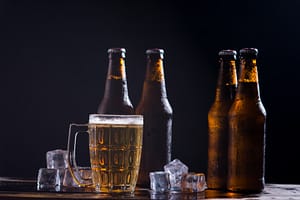 Ce se întâmplă cu dinții tăi dacă bei alcool