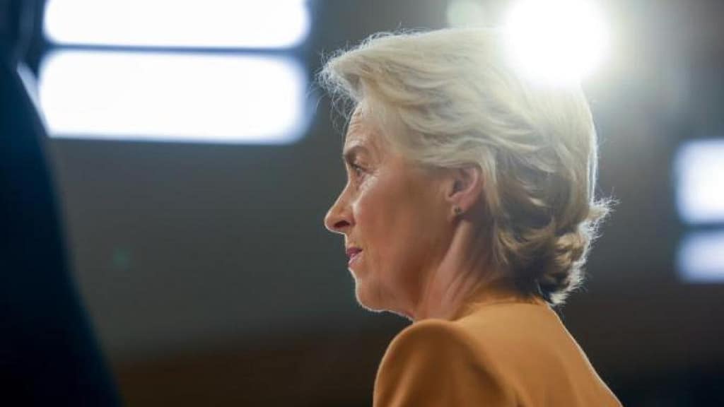 Duelul Weber–Garcia din Parlamentul European îi pune probleme Ursulei von der Leyen. Legătura cu Cioloş