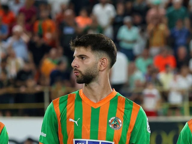 Umit Akdag, tot mai aproape de transferul carierei: cine l-a propus la o echipă de top din Turcia