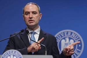 Estimările Fitch pentru deficitul bugetar. Care sunt cei trei factori de risc menționați de agenție