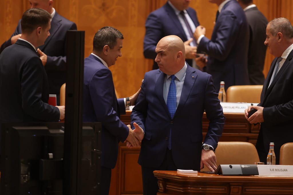 Premierul Bolojan, despre chemarea sa la Parlament de către PSD și AUR: „Voi răspunde instituțional/ Problemele strategice nu sunt transformate în circ”