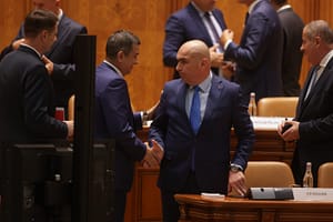 Premierul Bolojan, despre chemarea sa la Parlament de către PSD și AUR: „Voi răspunde instituțional/ Problemele strategice nu sunt transformate în circ”