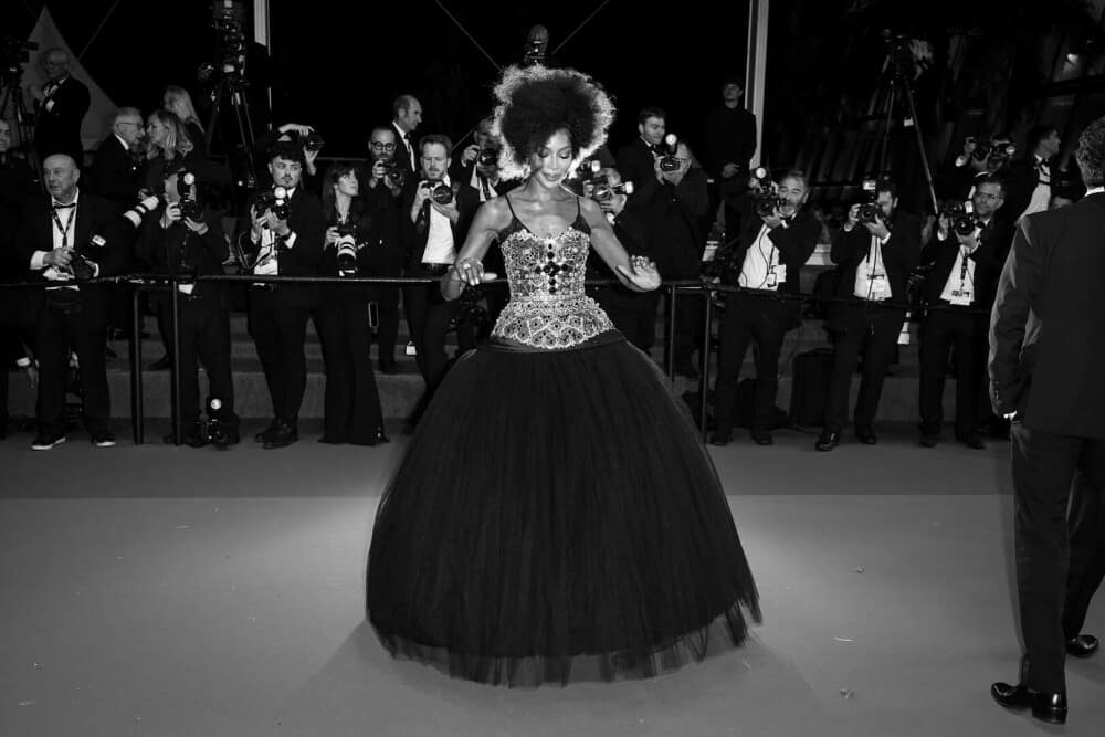 Naomi Campbell, transformare incredibilă pe covorul roșu, la Festivalul de la Cannes. Cum arată vedeta la 54 de ani. FOTO - Imaginea 13