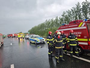 Accident cu 11 persoane implicate, pe A1/ Update: Planul Roșu de Intervenție, dezactivat