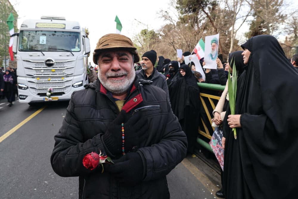 Un medic din Iran a dezvăluit că au fost amenințați că vor fi arestați dacă tratează protestatari răniți - Imaginea 1