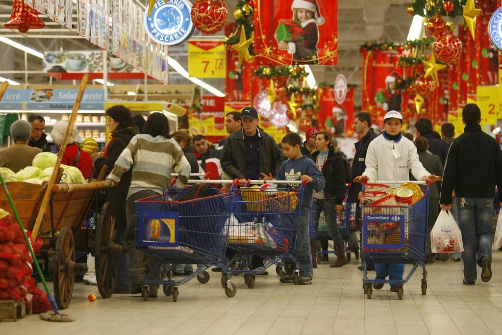 Unul dintre cele mai vechi supermarketuri din București, salvat de la demolare