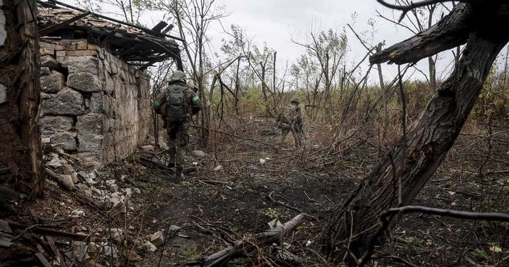 Generalul dezertor ale cărui rapoarte despre situația de pe front ajung pe masa lui Putin. Conduce asaltul asupra unui oraș presupus „încercuit”