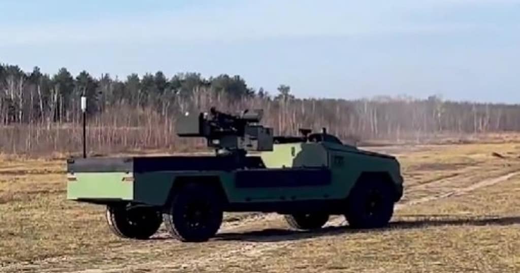 Ucraina a testat cu succes o nouă dronă terestră capabilă de misiuni de luptă autonome