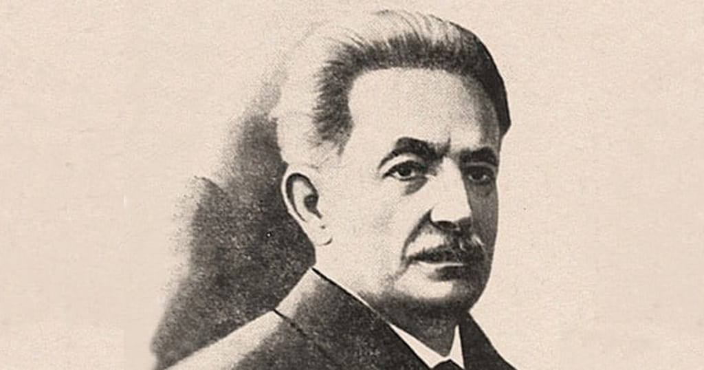 Care sunt laudele și criticile aduse noii programe de Limba și Literatura Română. Perspectivele elevilor și scriitorilor români