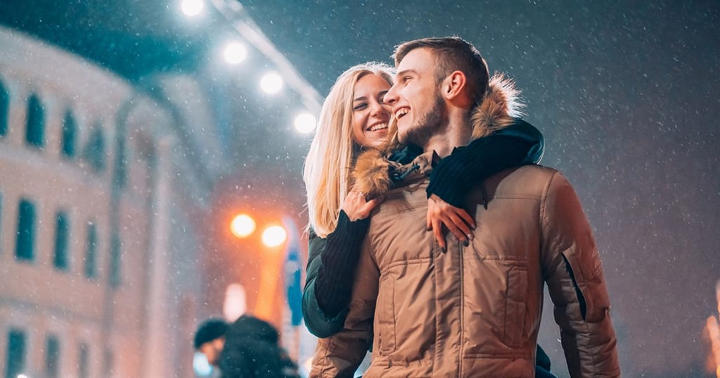 Este România sigură pentru plimbările nocturne? „Toate incidentele s-au petrecut ziua, nu noaptea”