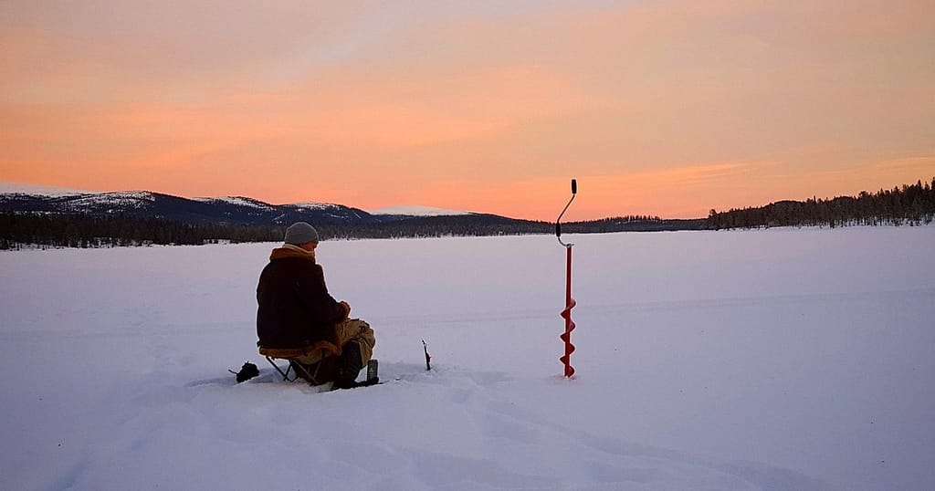 Tradiția străveche de iarnă a românilor amenințată cu dispariția de schimbările climatice