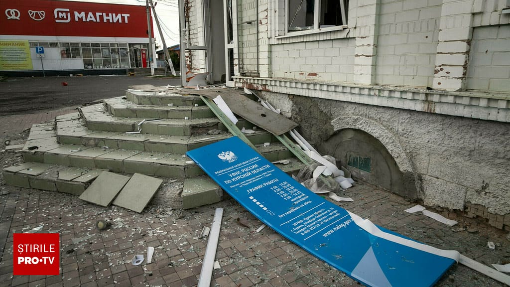 Ucraina acuză Rusia că a bombardat o şcoală folosită ca adăpost în regiunea Kursk. 95 de persoane, blocate sub dărâmături