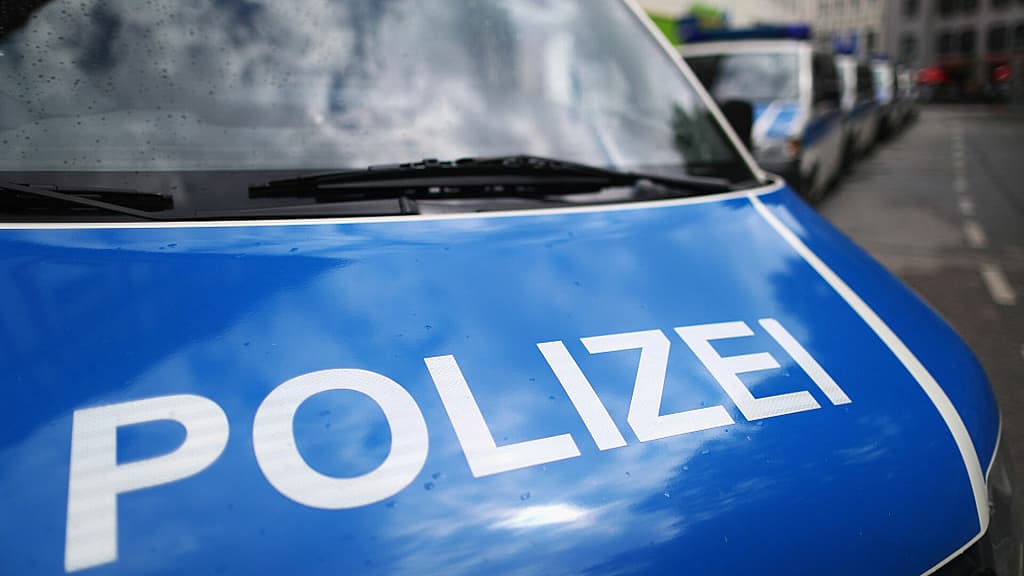 Accident aviatic în Germania. Un avion ușor s-a prăbușit pe o clădire