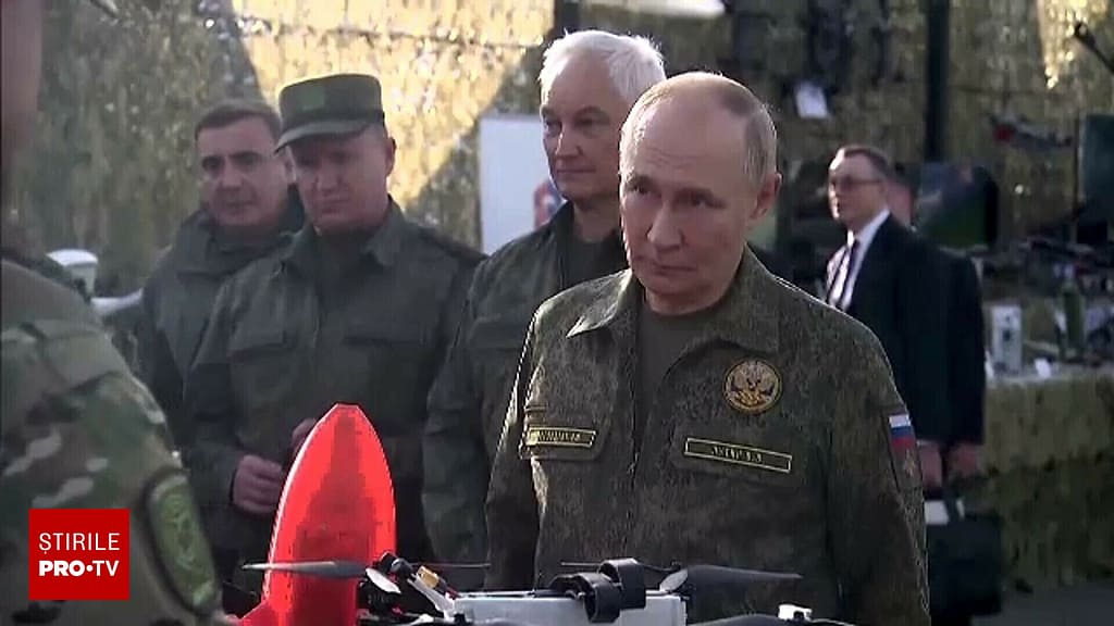 Ce a spus șeful MI6 despre Vladimir Putin, în timpul vizitei lui Donald Trump. „Ne duce cu zăhărelul”