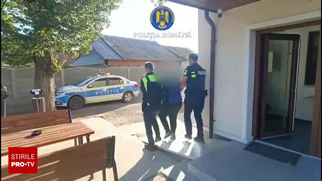 Un bărbat din Mehedinți a fost reținut după ce și-a înjunghiat prietenul în urma unui conflict