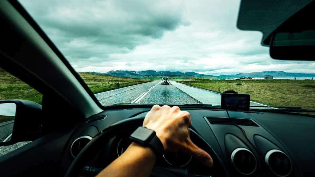 Eşti şofer începător? În primii doi ani vei avea voie să conduci doar unele maşini