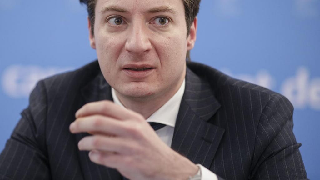 Drulă, propunere pentru București. Caramitru: Când aud aberații nefezabile mă cam lasă rece