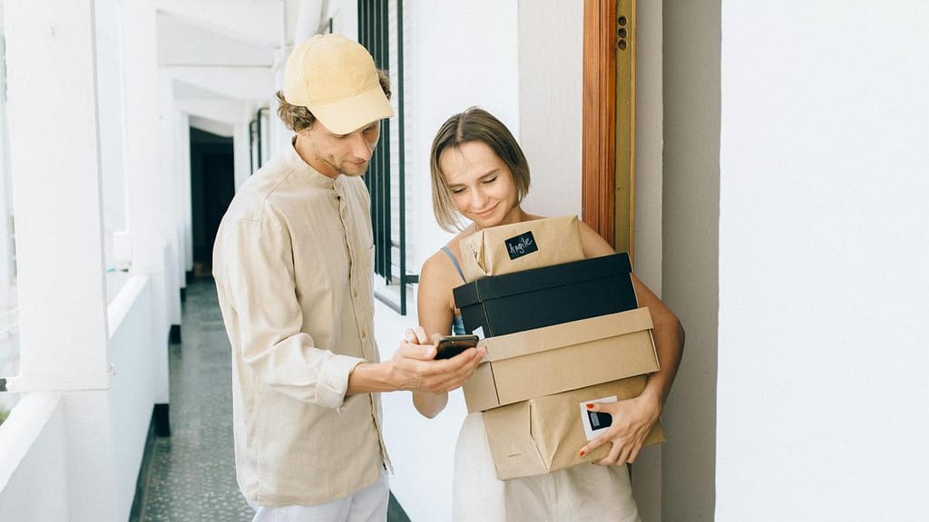 Cumperi de aici? Faliment scrie pe România! Concedieri și lanțuri autohtone distruse