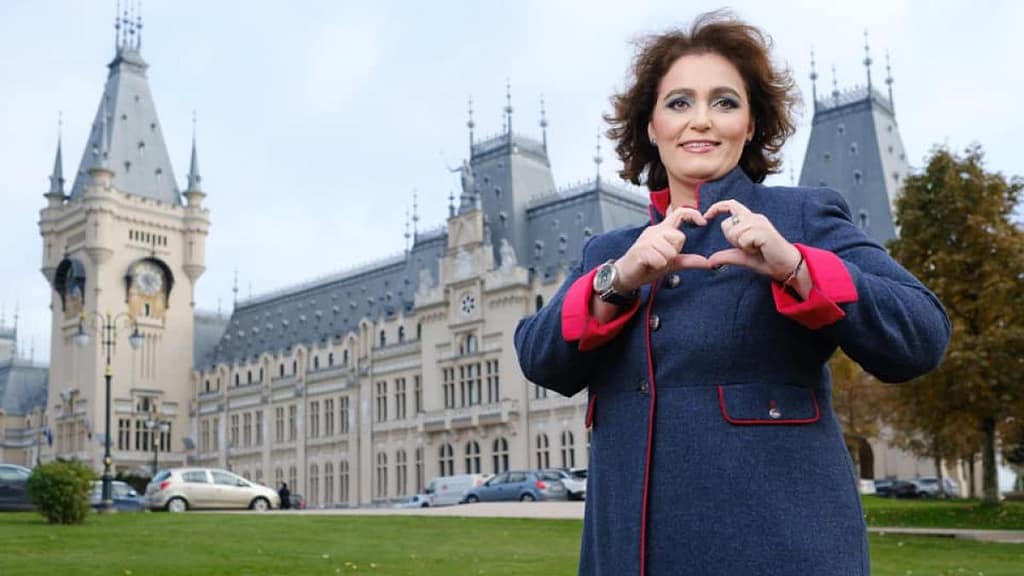 Iulia Scântei nu e singura judecătoare CCR care a ieșit în evidență prin ținute / foto în articol