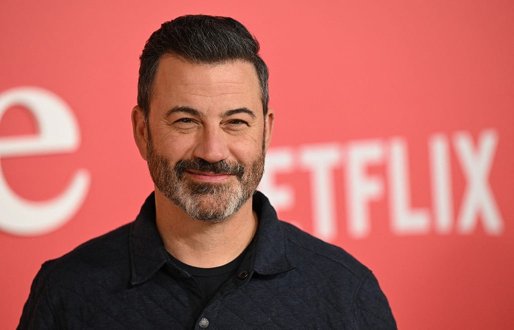 VIDEO Ce a spus mai exact Jimmy Kimmel în emisiunea care l-a scos din emisie. Nu doar o remarcă despre moartea lui Kirk, dar și o glumă despre Donald Trump