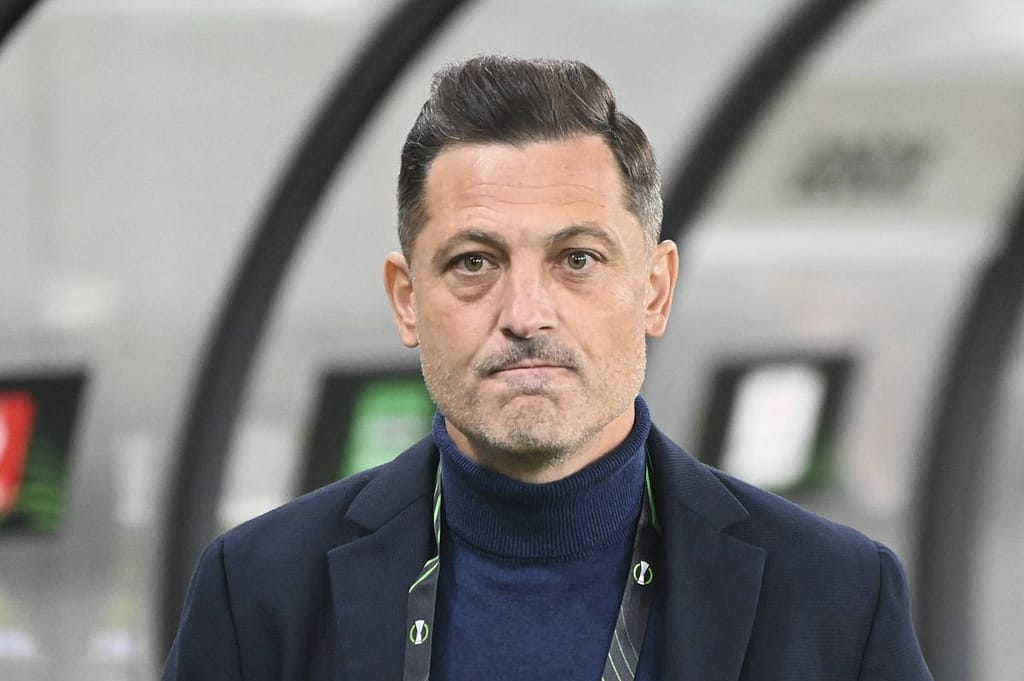 Mirel Rădoi și-a certat jucătorul, după eșecul cu Rakow: „Îmi pare rău pentru el, îl va costa”