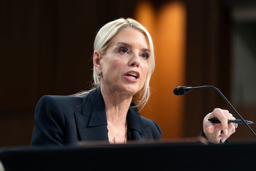 VIDEO Audiere aprinsă în Congresul SUA: Procuroarea generală Pam Bondi apără cu virulență anchetele lansate împotriva adversarilor lui Trump