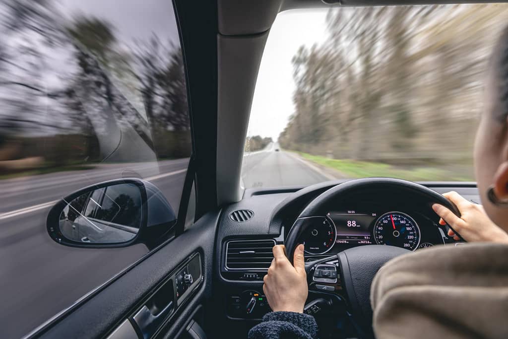 Imaginea din trafic care nu păcăleşte pe nimeni. „E o fază tipică României, e clar”