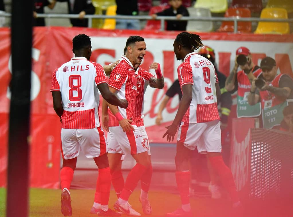 Antrenorul din Superligă o vede pe Dinamo campioană, dar cu o singură condiție: „N-au multe opțiuni”