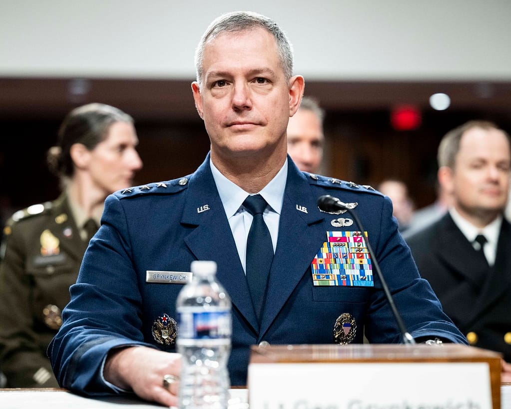 NATO vrea să fie „proactivă” în fața „amenințărilor hibride” ruse, spune comandantul militar al alianței