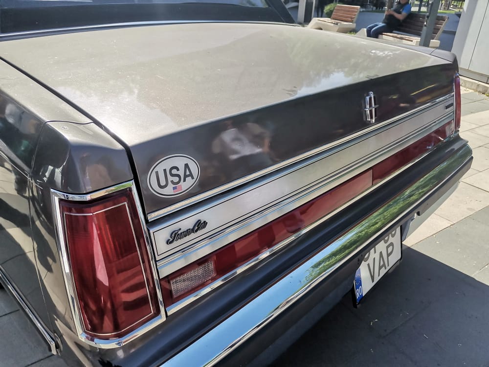 Lincoln Town Car, o mașină luxoasă FOTO: Alina Mitran