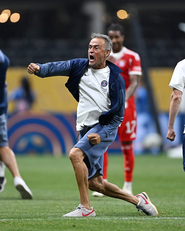 După Liga Campionilor, Luis Enrique își conduce perfect echipa și la CMC. Foto Facebook PSG