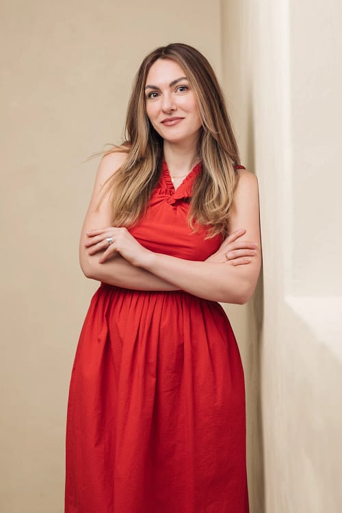 Lina, curajoasa regizoare care și-a adus povestea pe marele ecran. FOTO: Chris Nemes