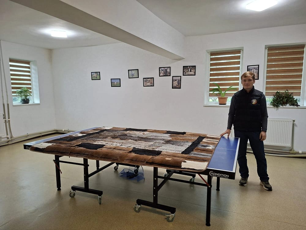 Covorul din pielicele de karakul FOTO Cosmin Zamfirache