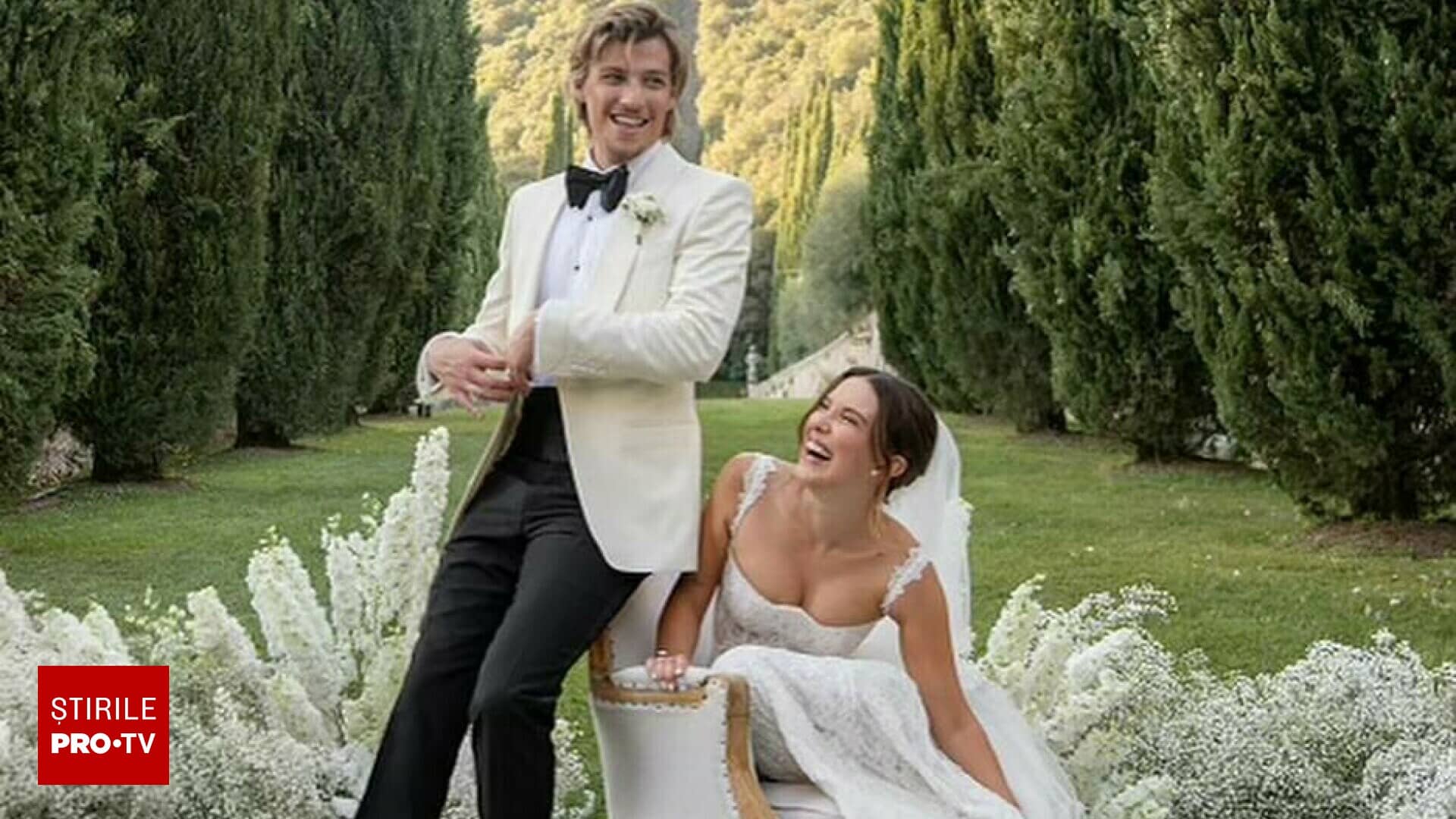 Millie Bobby Brown a anunțat că a adoptat o fetiță cu soțul ei, Jake Bongiovi