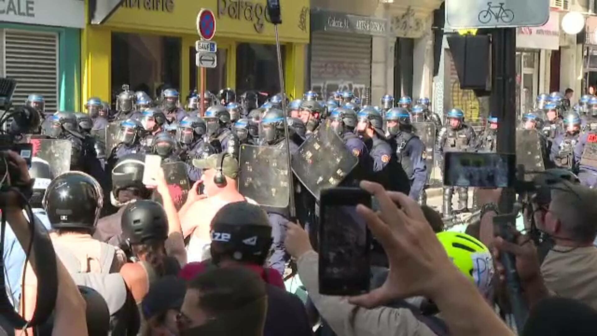 franta scutieri violente