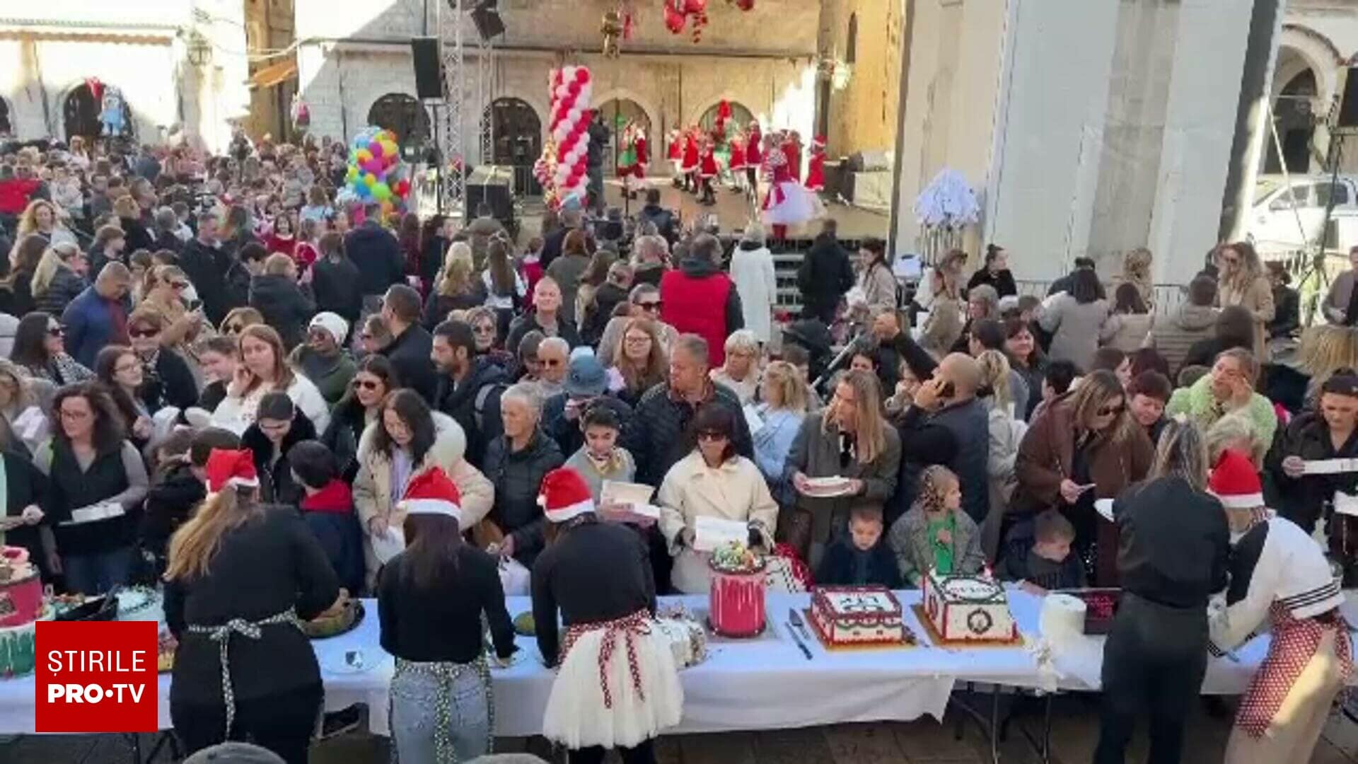Festival dedicat prăjiturilor de Crăciun, în Dubrovnik. Fondurile obținute de vânzări merg către copiii sărmani