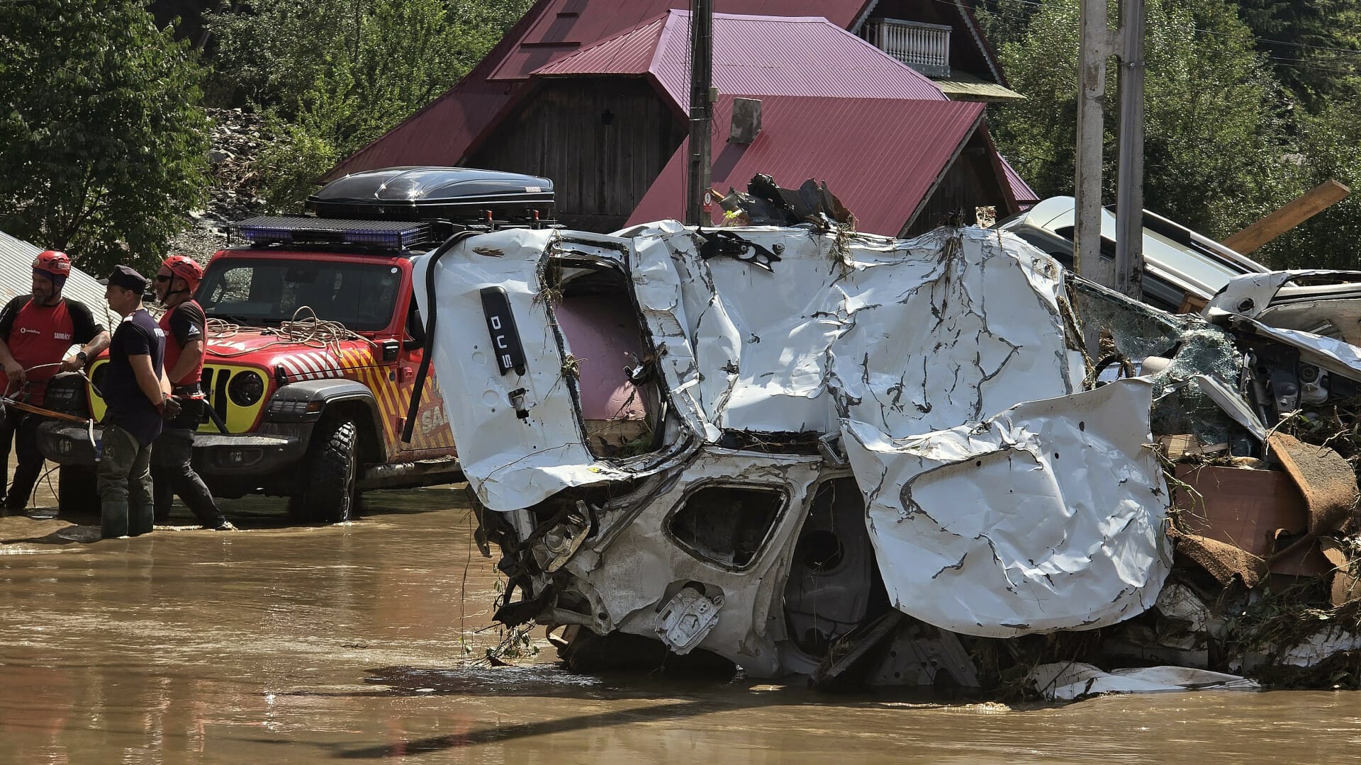 inundatii suceava