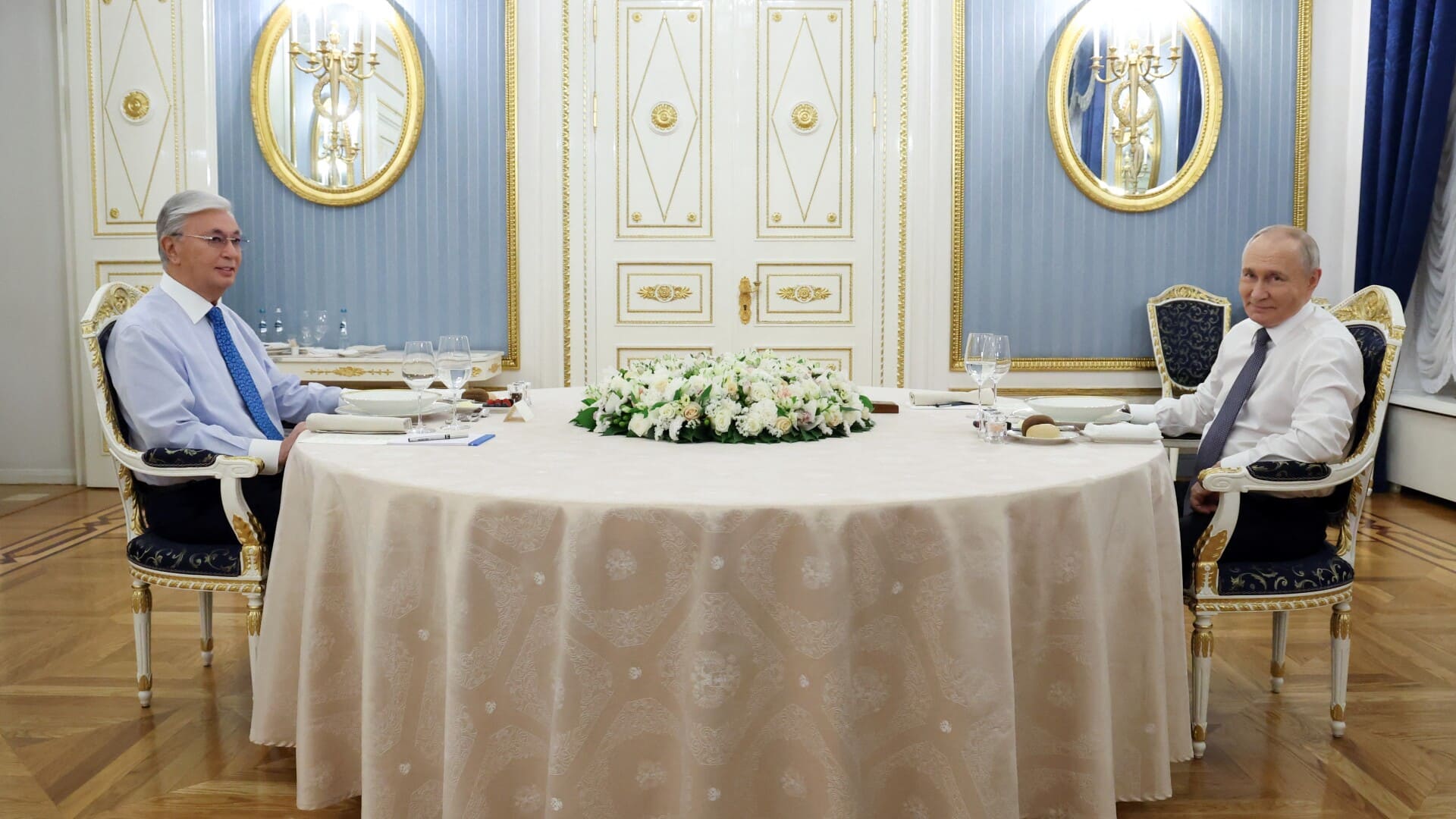 Vladimir Putin şi Kass&icirc;m-Jomart Tokaev