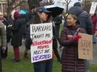 Aproape 7.000 de studenți străini, între care și români, au fost afectați de decizia administrației Trump privind Harvard