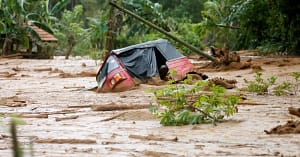 Sri Lanka declară stare de urgență după ce inundațiile au ucis peste 150 de oameni