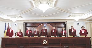 Veniturile de nababi ale judecătorilor CCR. Ce sporuri și beneficii au aceștia